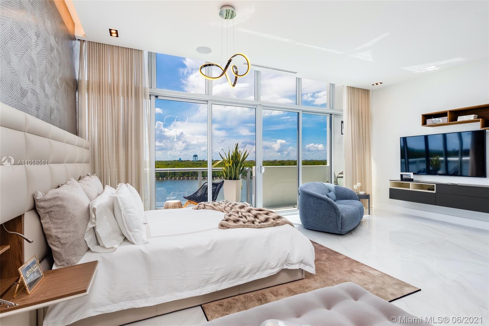 HOLLYWOOD BEACH SECOND AD - Residential