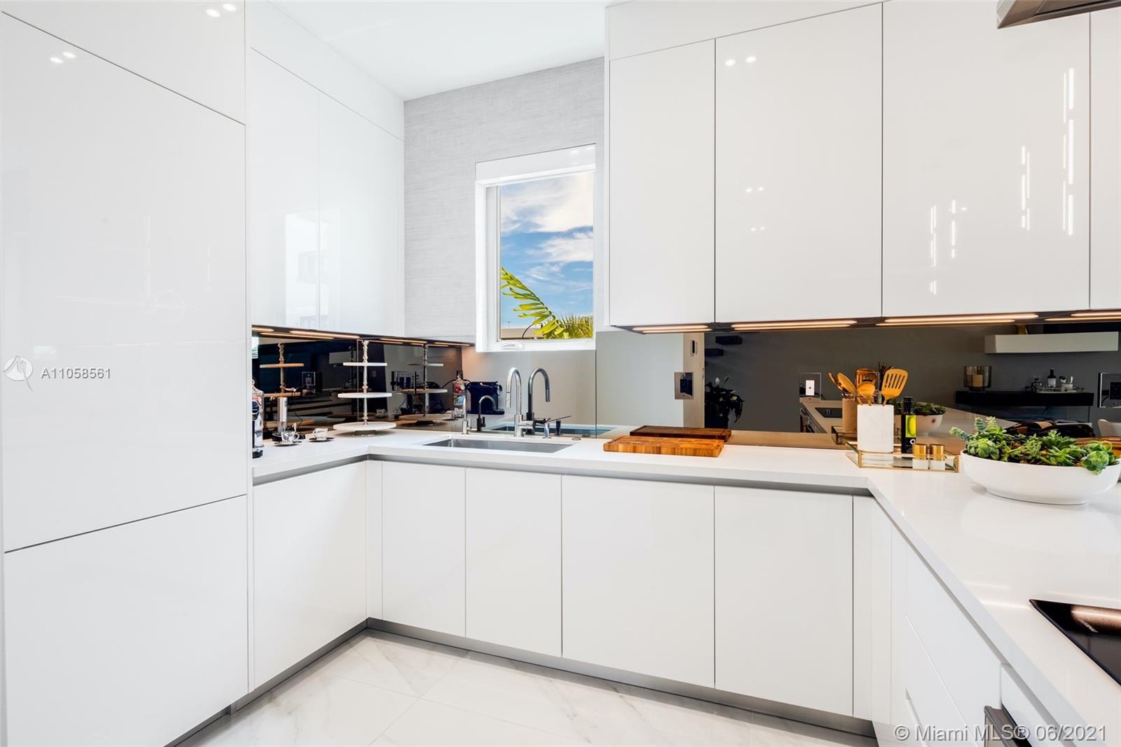 HOLLYWOOD BEACH SECOND AD - Residential