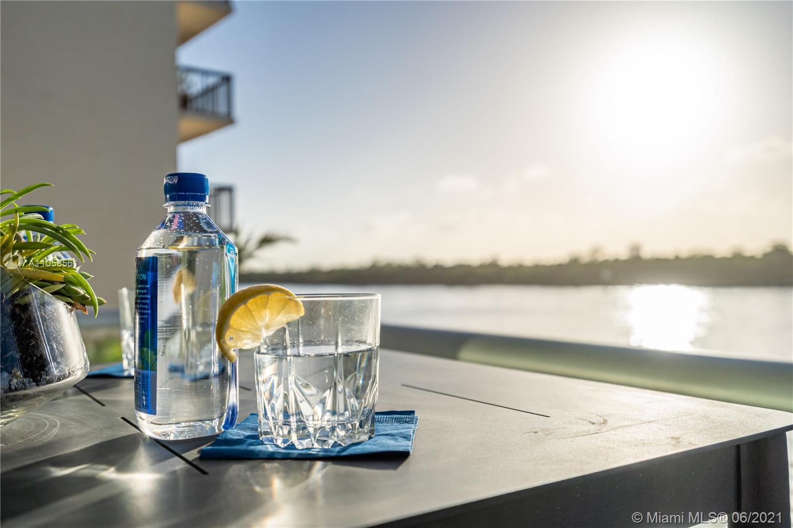 HOLLYWOOD BEACH SECOND AD - Residential