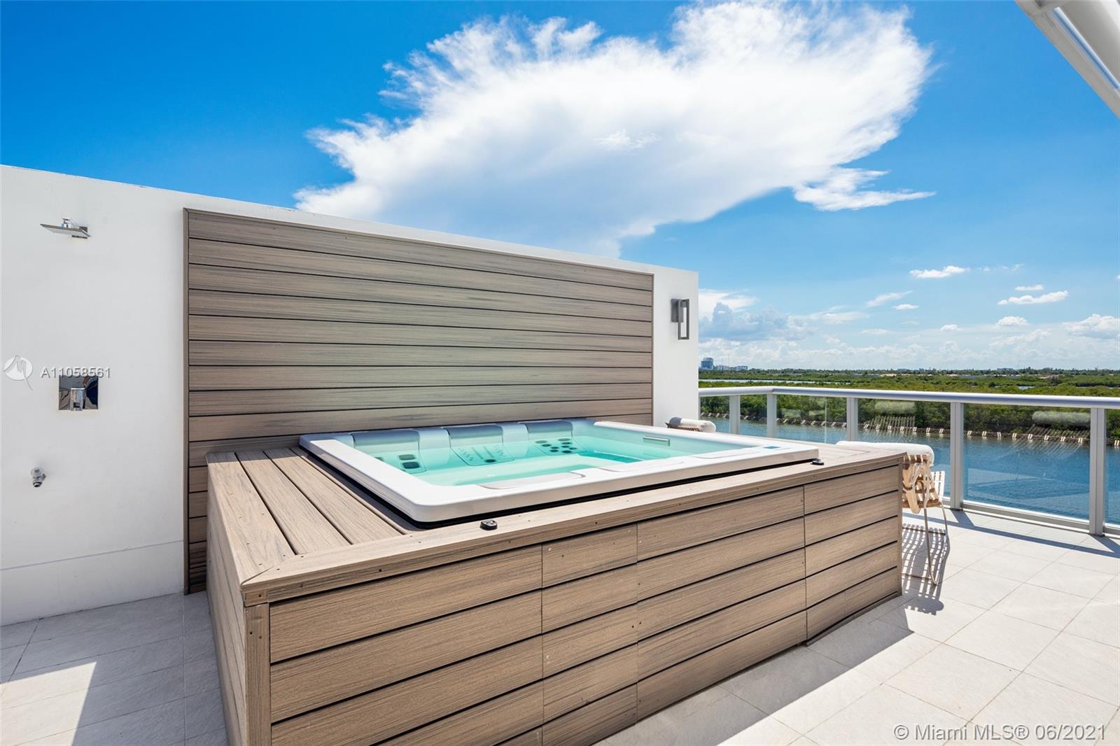 HOLLYWOOD BEACH SECOND AD - Residential