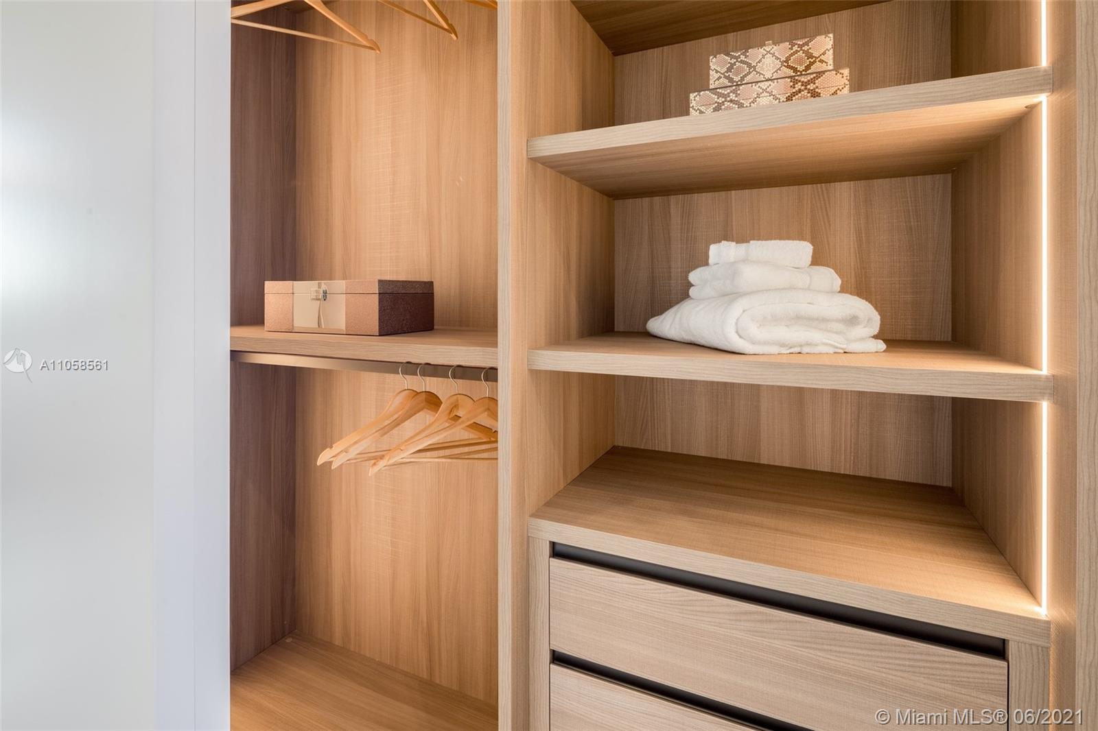 HOLLYWOOD BEACH SECOND AD - Residential