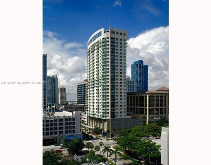*FABULOUS 2 BEDROOM/2 BATH CORNER UNIT WITH TWO PRIVATE TERRACES IN THE HEART OF DOWNTOWN FORT LAUDERDALE  STORAGE ROOM 8x10 INCLUDED *BOUTIQUE BUILDING OFF LAS OLAS BLVD *ELEGANT 24X24 MARBLE FLOORS THROUGHOUT *MODERN KITCHEN WITH STAINLESS STEEL APPLIANCES *GRANITE COUNTER TOPS & CHERRY WOOD CABINETS *JACUZZI TUB IN MASTER BATHROOM *CABLE & INTERNET INCLUDED *ROOFTOP INFINITY POOL & SPA *HEALTH & SOCIAL CLUBS, PRIVATE THEATER ON ROOFTOP WITH A FABULOUS 360-DEGREE VIEW OF THE CITY, INTRACOASTAL AND OCEAN *ENJOY DOWNTOWN LIVING, BOUTIQUES, ART GALLERIES, MUSEUM AND FINE RESTAURANTS *ONE MILE TO FORT LAUDERDALE BEACH *15 MINUTES TO LAUDERDALE BY THE SEA AND FLL AIRPORT