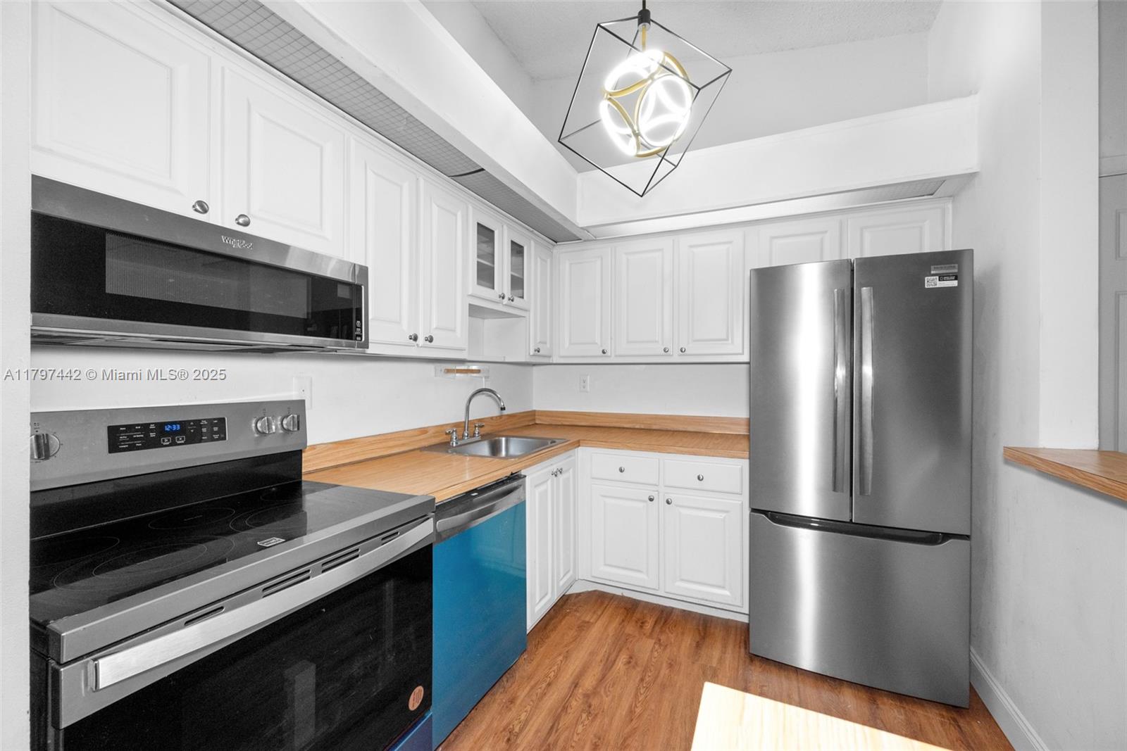 CARMEL AT CALIFORNIA CL C - Residential