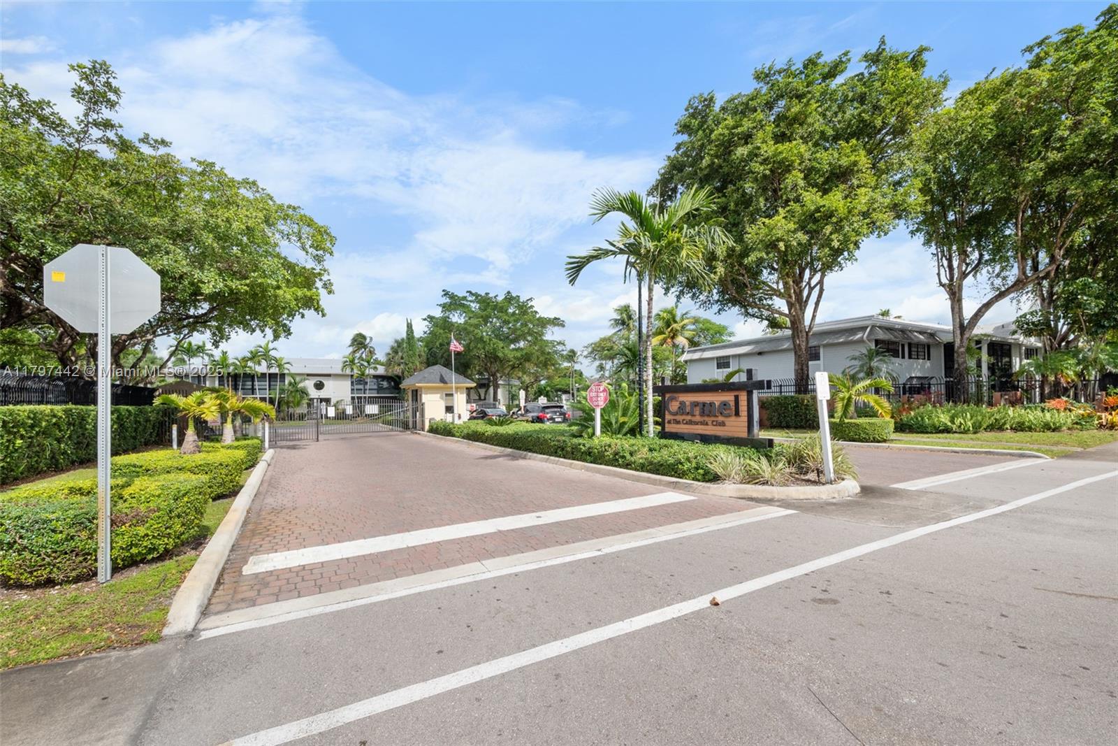 CARMEL AT CALIFORNIA CL C - Residential