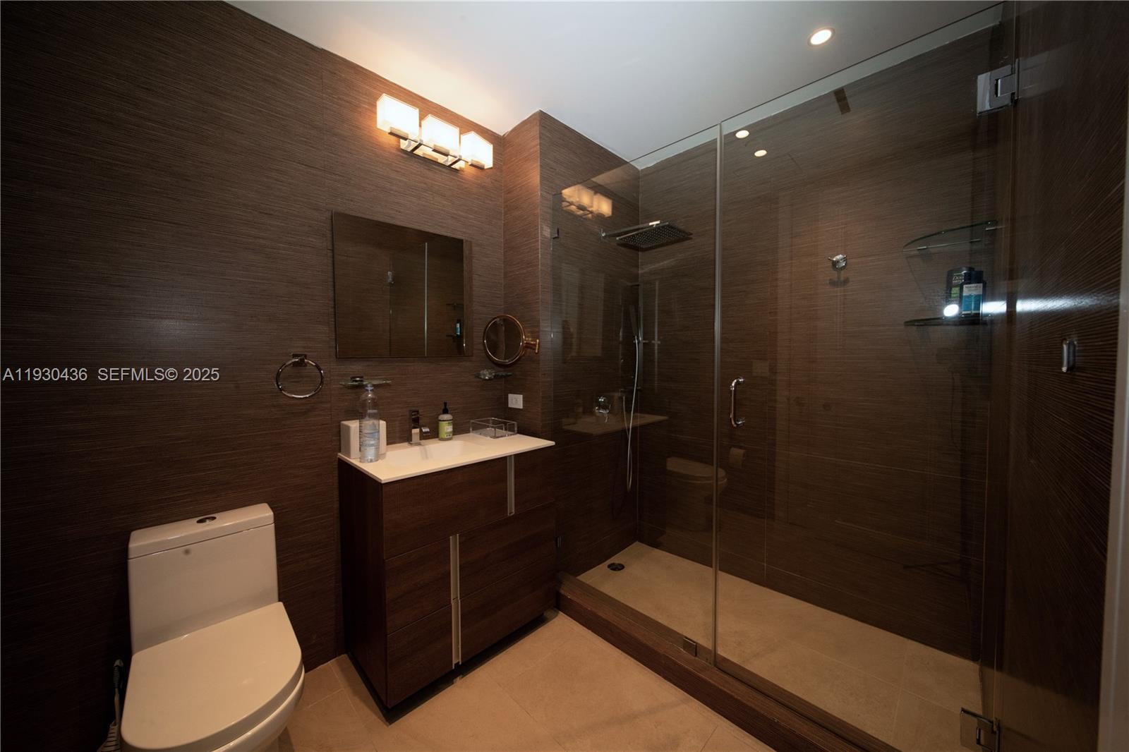 MILLENNIUM TOWER RESIDENC - Residential