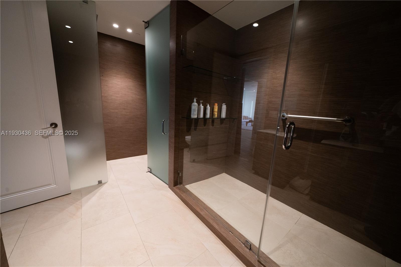 MILLENNIUM TOWER RESIDENC - Residential