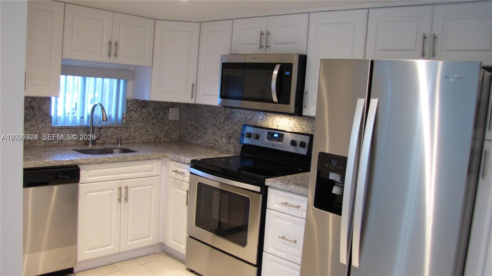 HOLLYBROOK GOLF - Residential