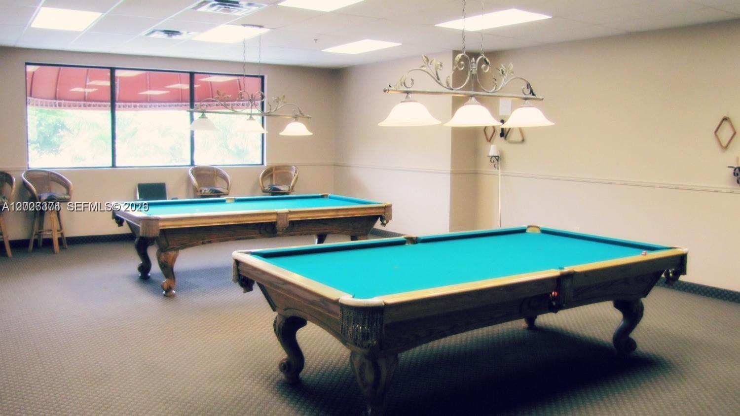 HOLLYBROOK GOLF - Residential