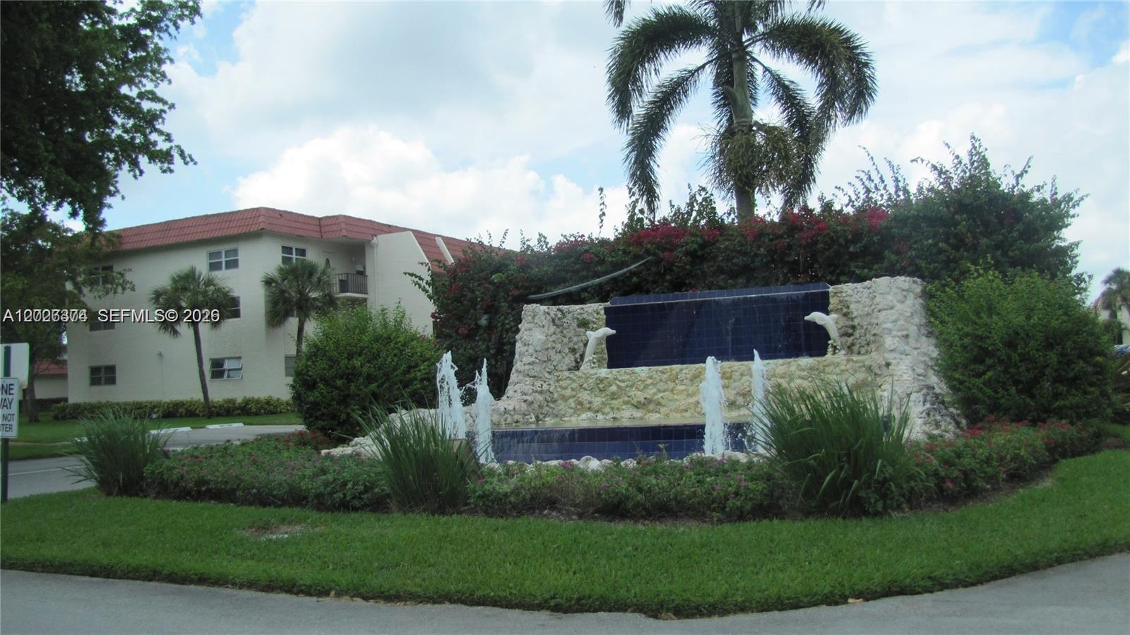 HOLLYBROOK GOLF - Residential