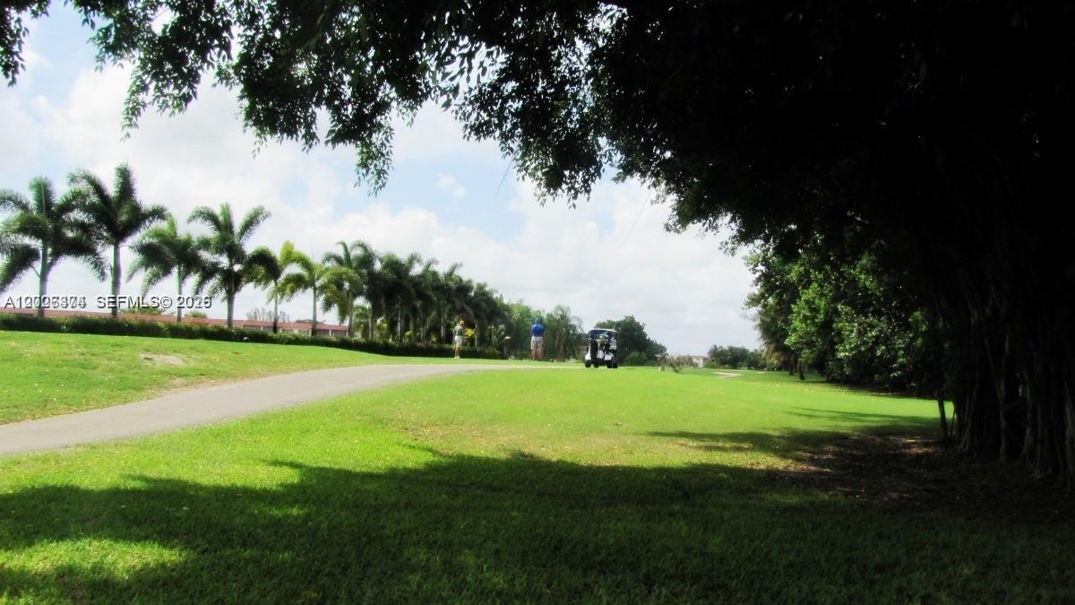 HOLLYBROOK GOLF - Residential