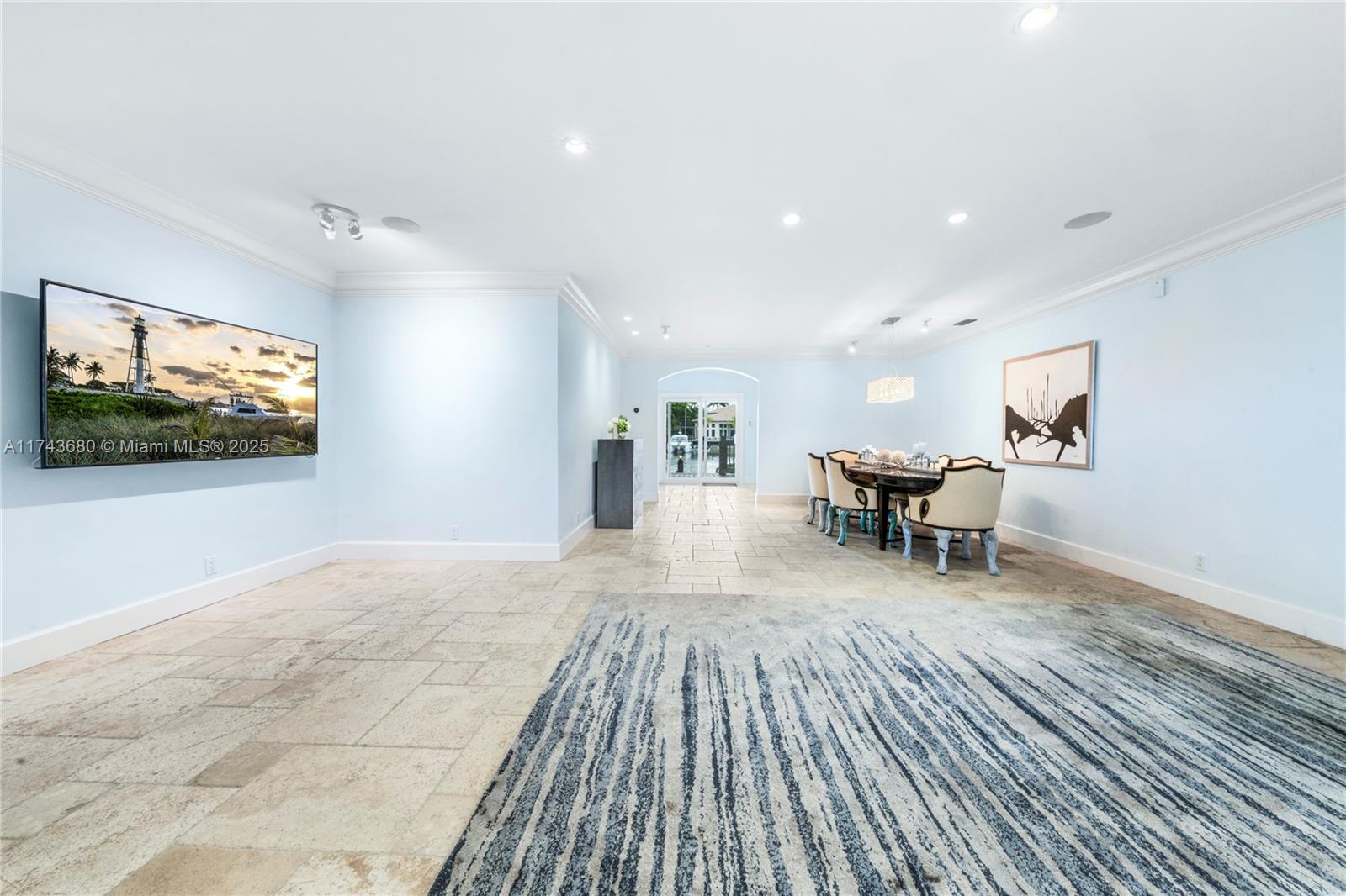 HOLLYWOOD GOLF ESTATES - Residential