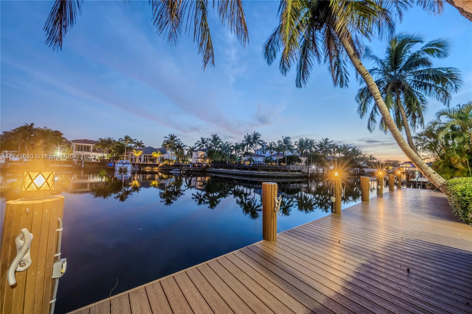 HOLLYWOOD GOLF ESTATES - Residential