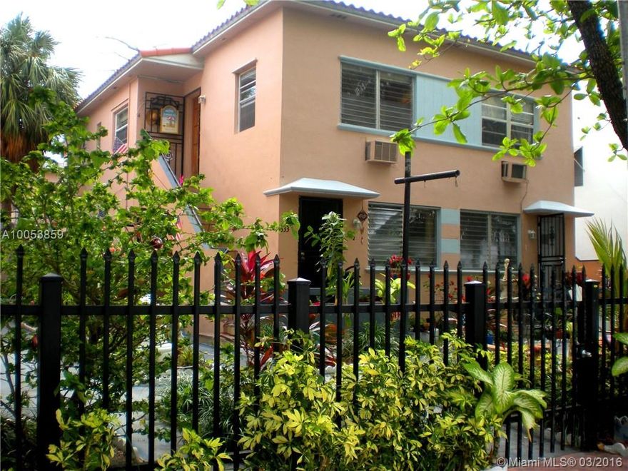 SOUTH BEACH MULTIFAMILY. TWO FOLIOS, 22 UNITS, 8-1 BEDROOM (600 SF) AND 14 STUDIOS (500-550SF). GREAT INVESTMENT OPPORTUNITY. FULLY RENTED. PROPERTY IS LOCATED IN THE HIGHLY DESIRABLE "SOUTH OF FIFTH" ON MIAMI BEACH, 5 MINUTE WALK TO THE BEACH.