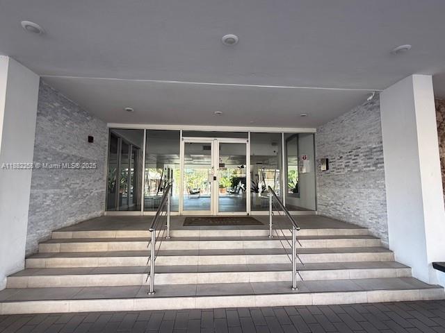 OCEAN VIEW TOWERS CONDO - Residential