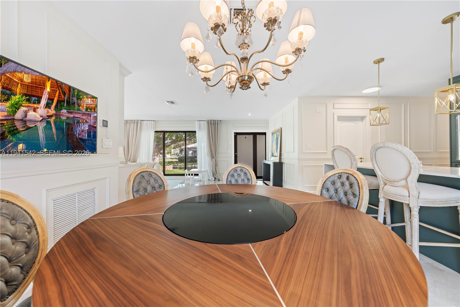 HOLLYWOOD LAKES SECTION - Residential