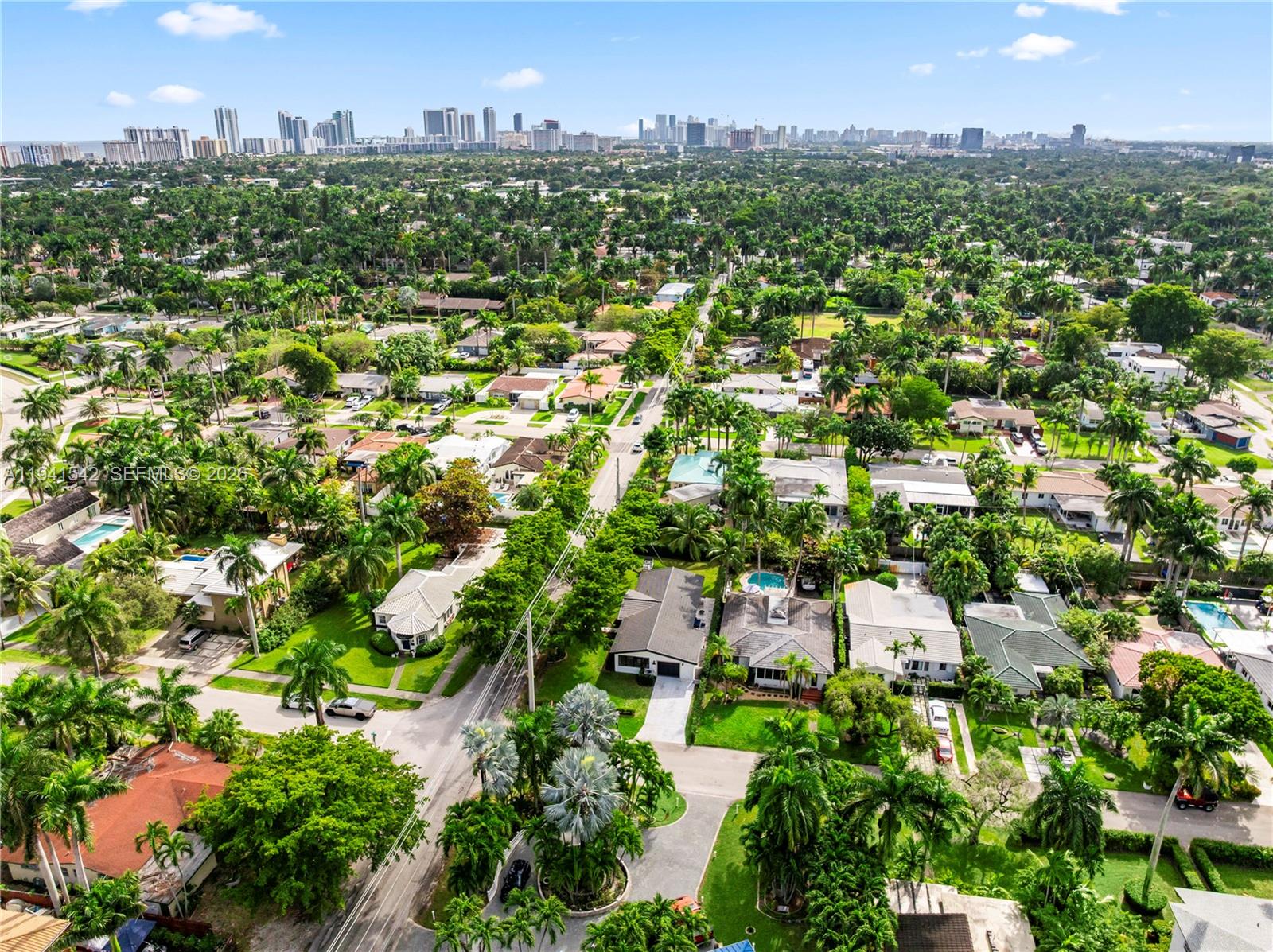 HOLLYWOOD LAKES SECTION - Residential