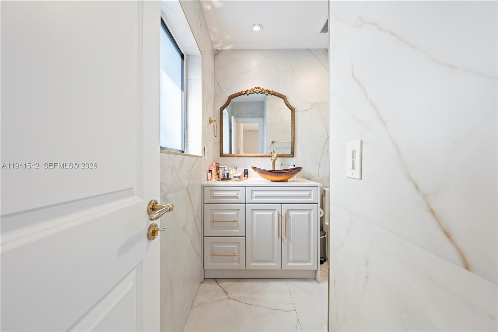 HOLLYWOOD LAKES SECTION - Residential