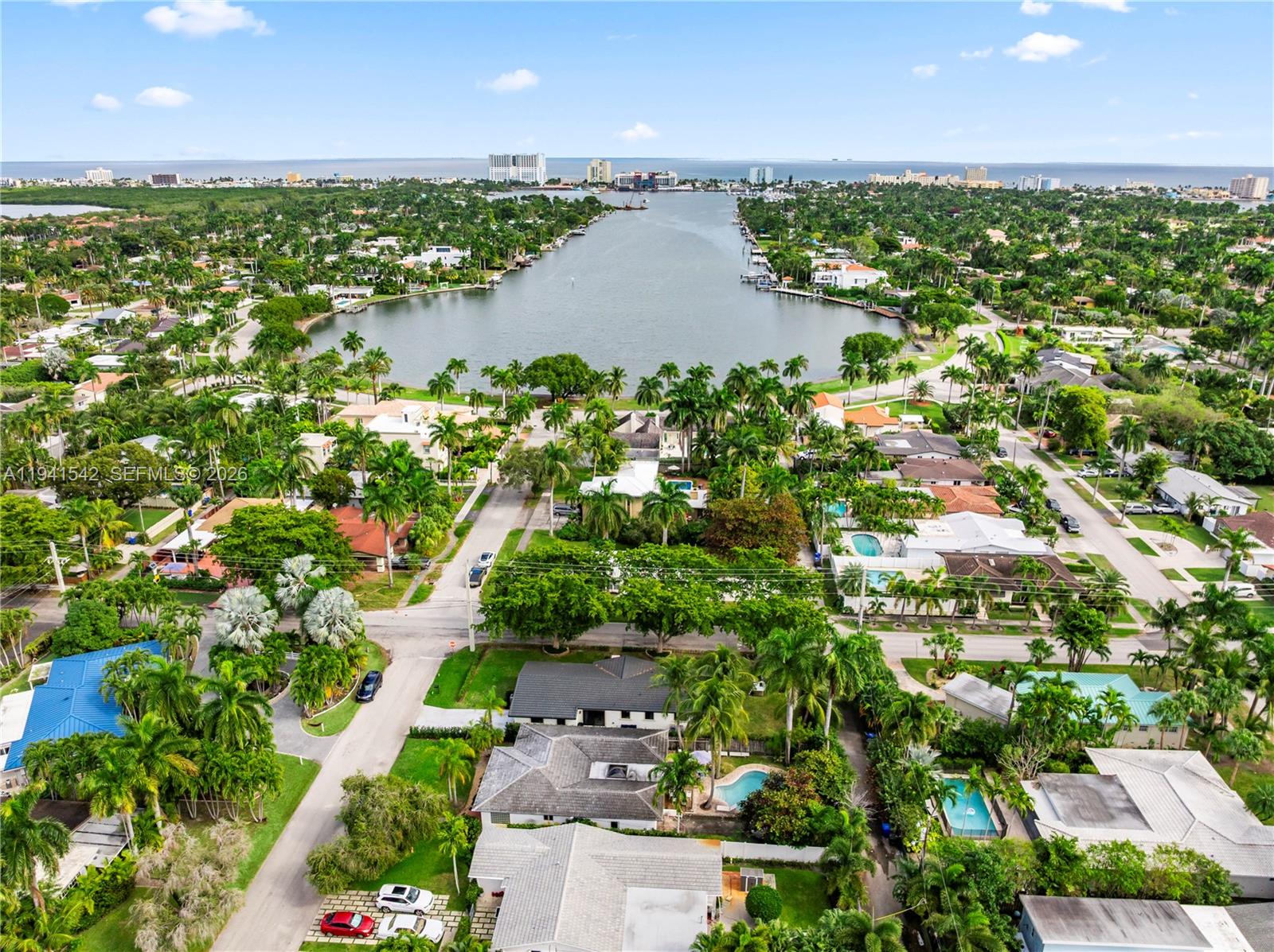 HOLLYWOOD LAKES SECTION - Residential