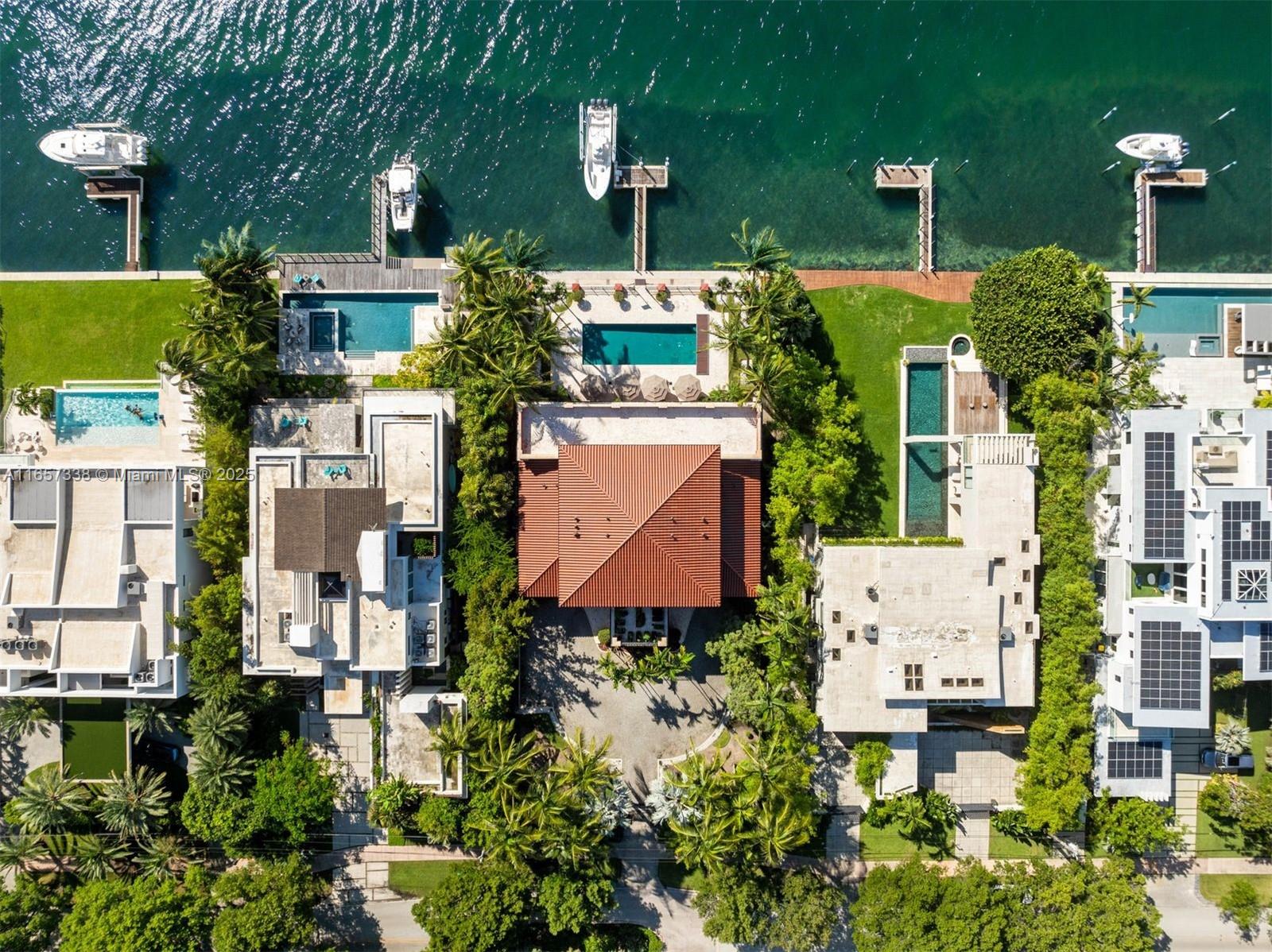 TROPICAL ISLE HOMES SUB 4 - Residential