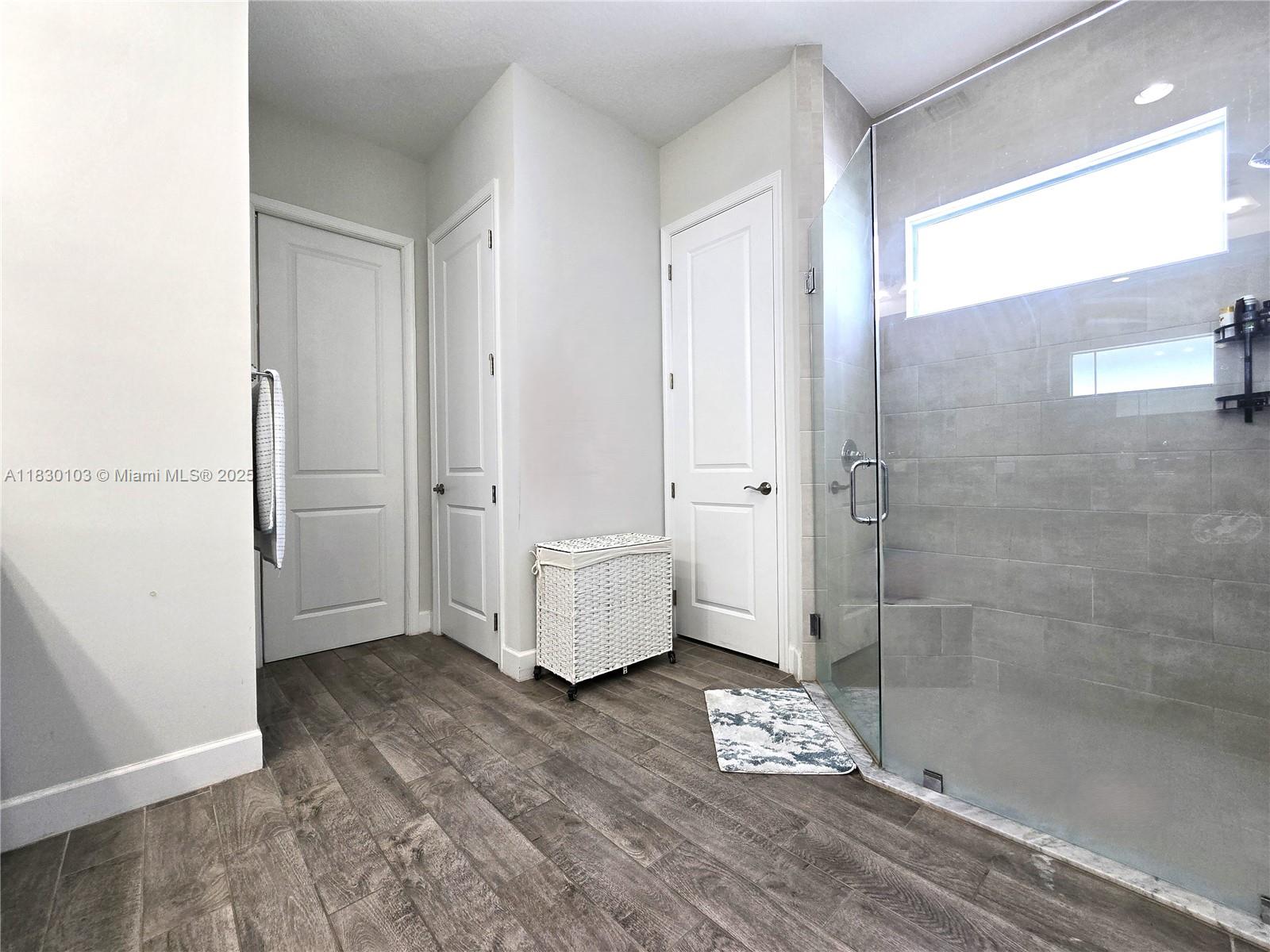 GROVES OF WESTLAKE - Residential