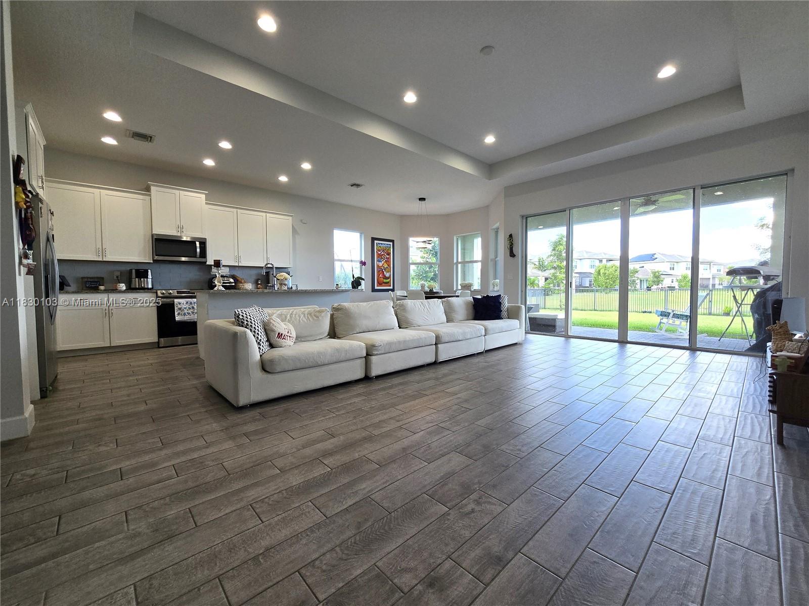 GROVES OF WESTLAKE - Residential