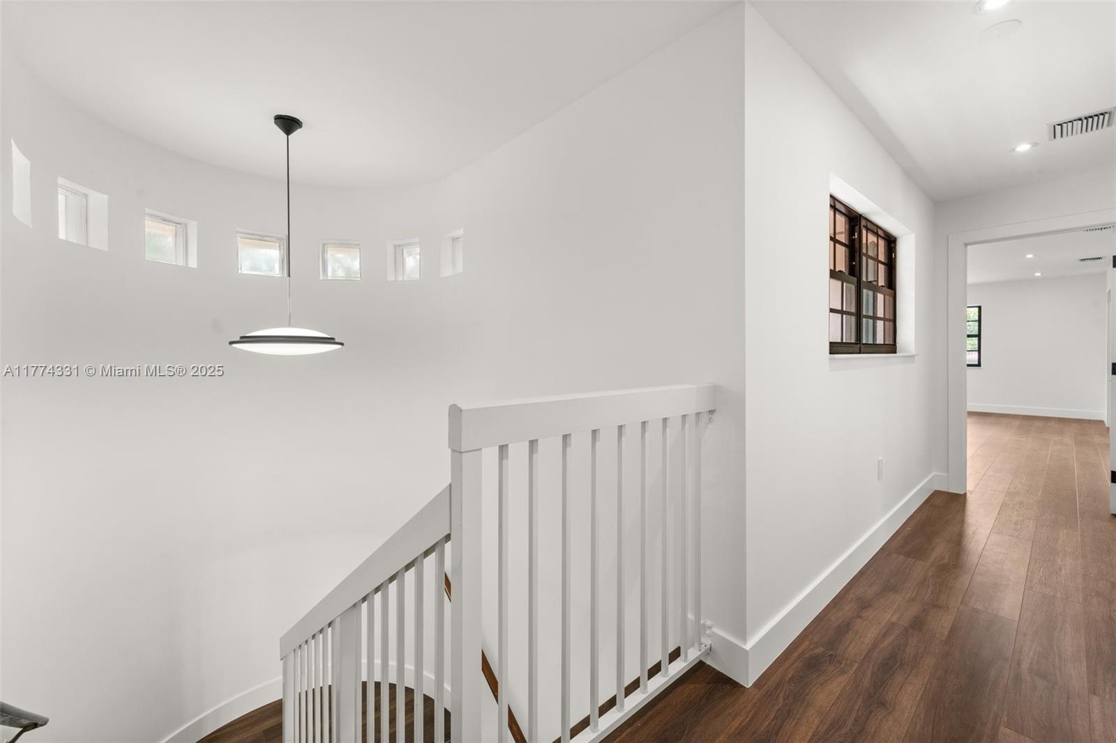 CORAL GABLES RIVIERA SEC - Residential