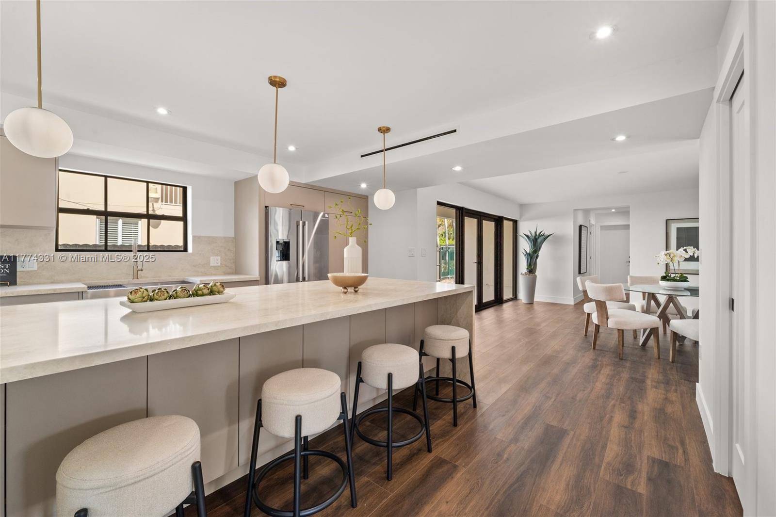 CORAL GABLES RIVIERA SEC - Residential