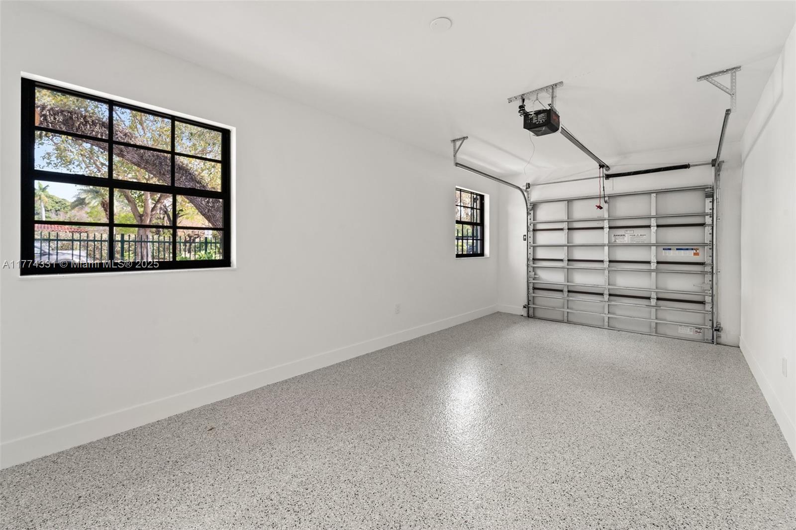 CORAL GABLES RIVIERA SEC - Residential