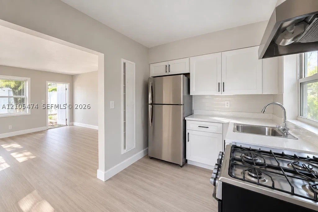 2707 Lincoln St 20