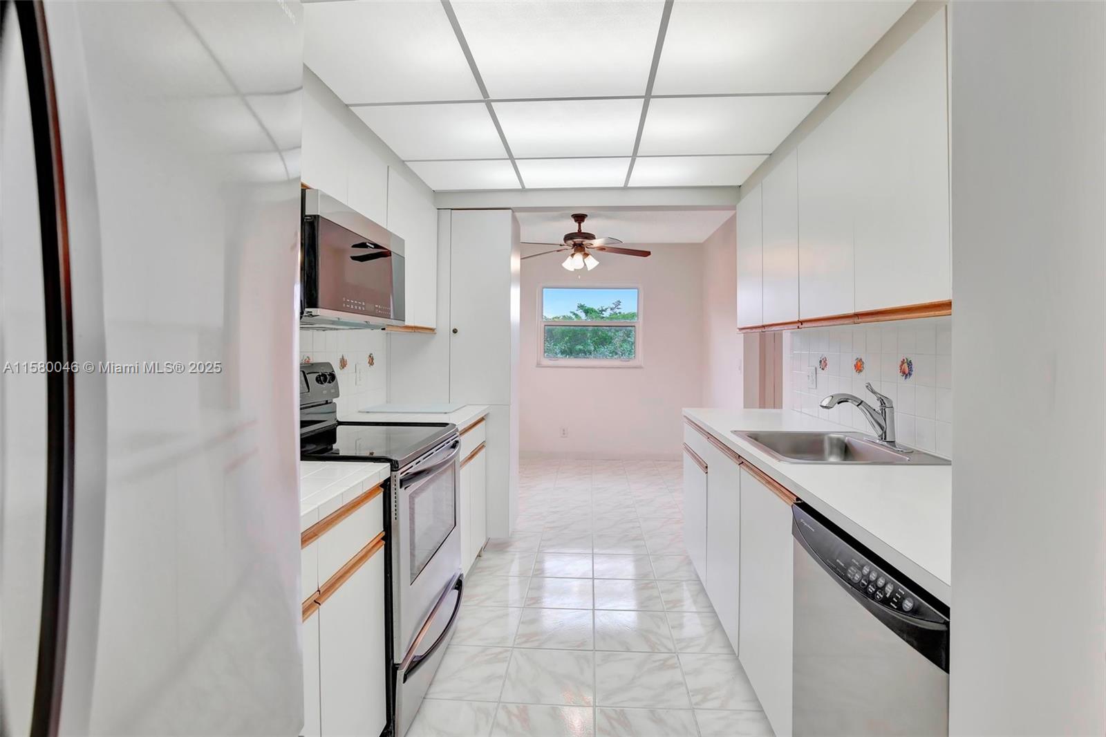 CAMBRIDGE AT CENTURY VILL - Residential