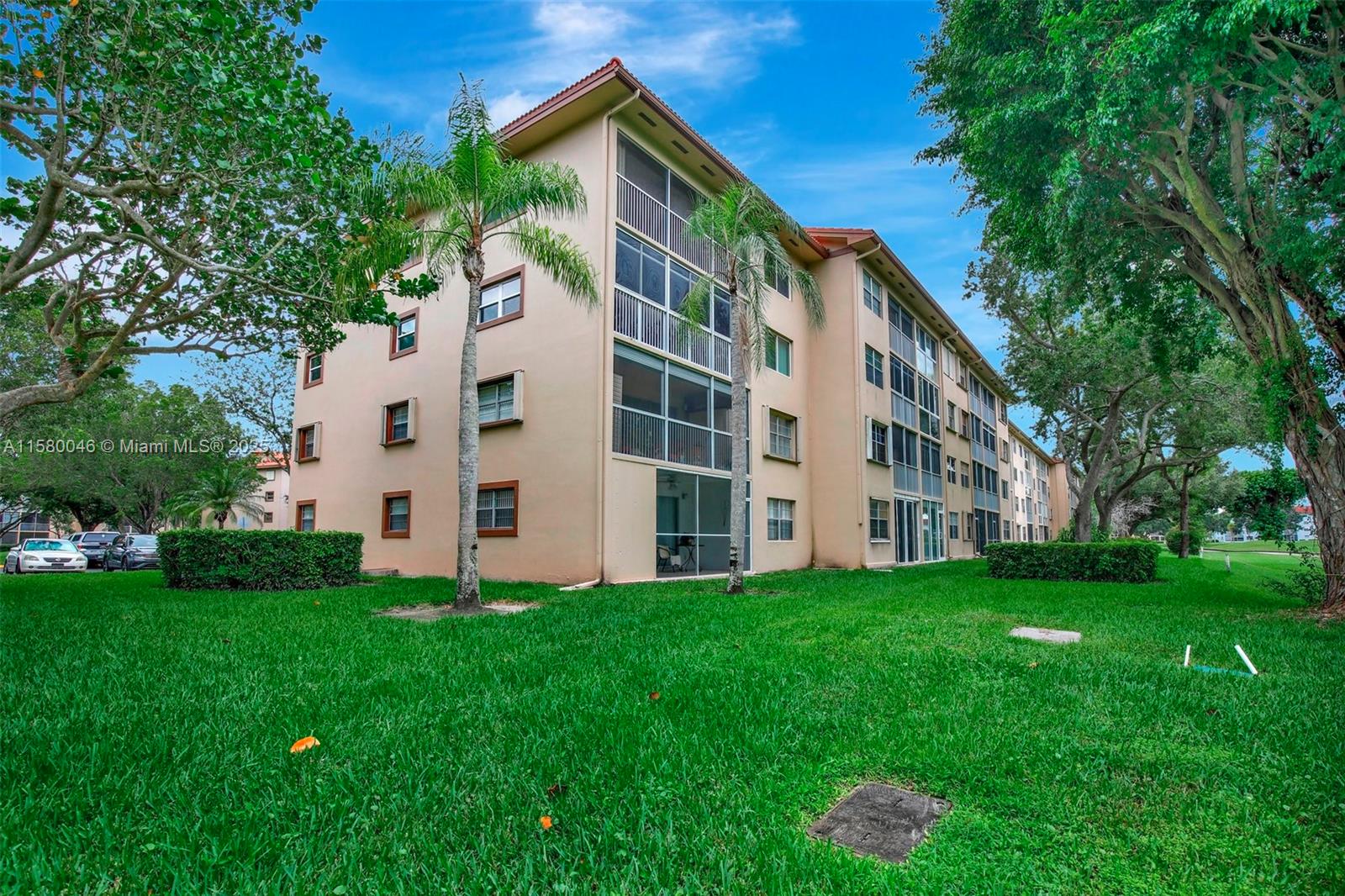 CAMBRIDGE AT CENTURY VILL - Residential