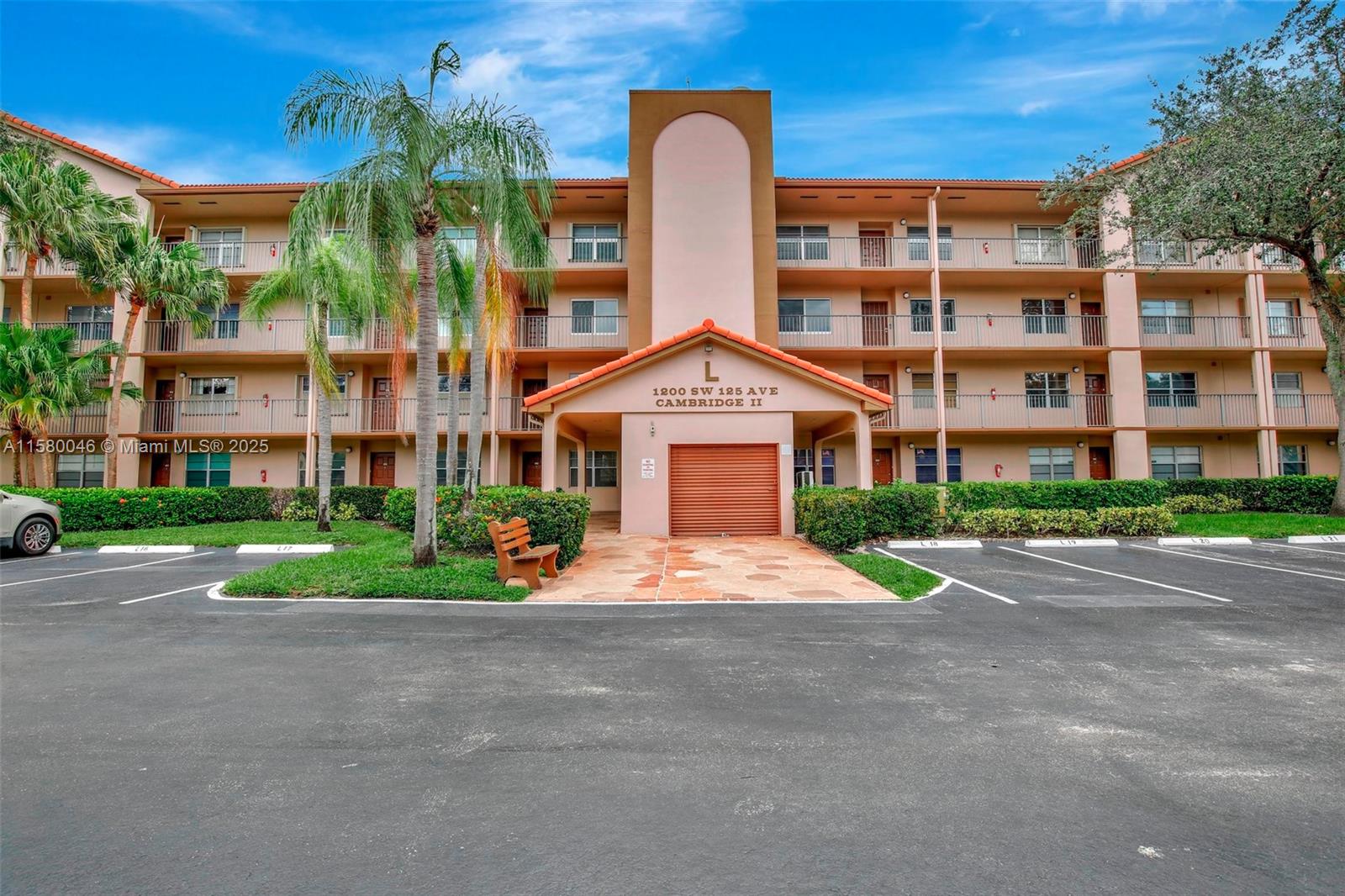 CAMBRIDGE AT CENTURY VILL - Residential