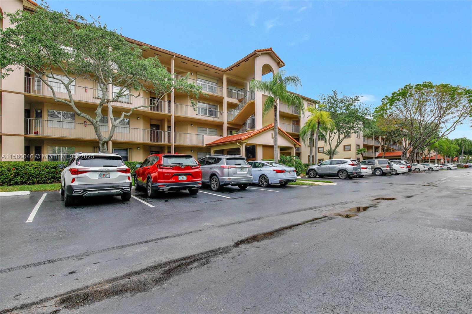 CAMBRIDGE AT CENTURY VILL - Residential