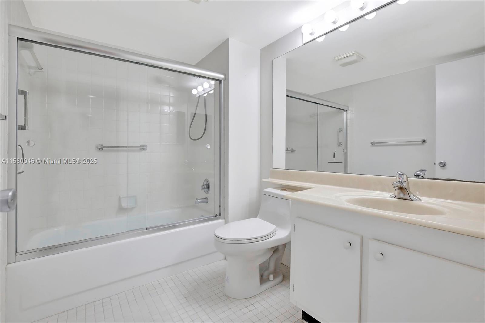 CAMBRIDGE AT CENTURY VILL - Residential