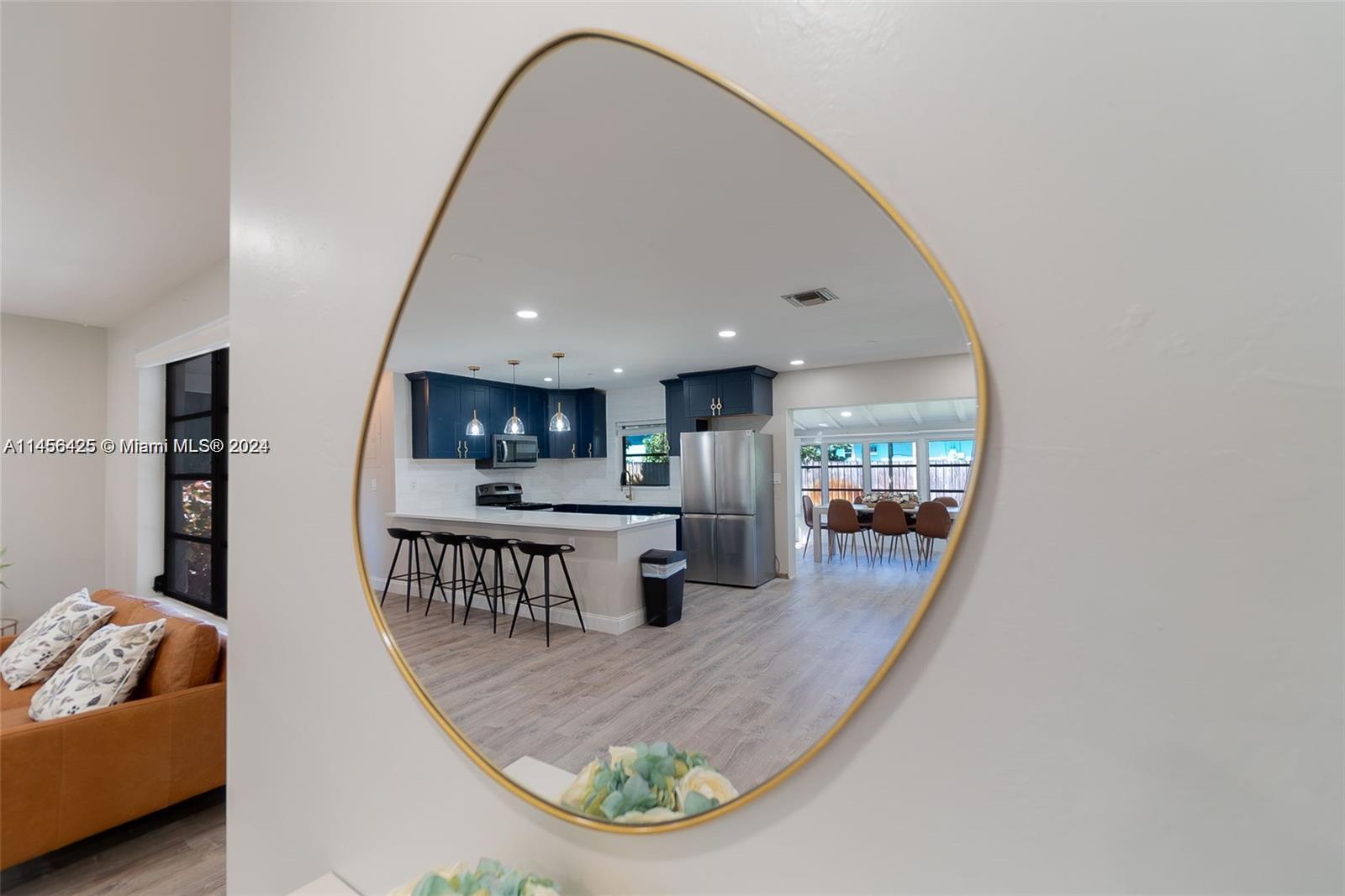 NORTH PALM BEACH VILLAGE - Residential Lease