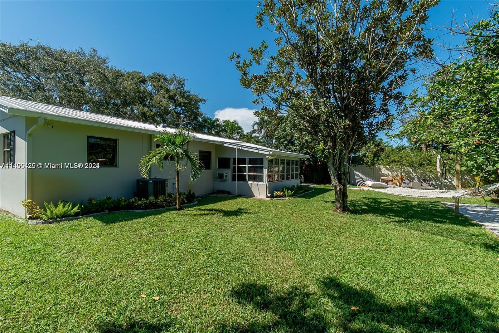 NORTH PALM BEACH VILLAGE - Residential Lease