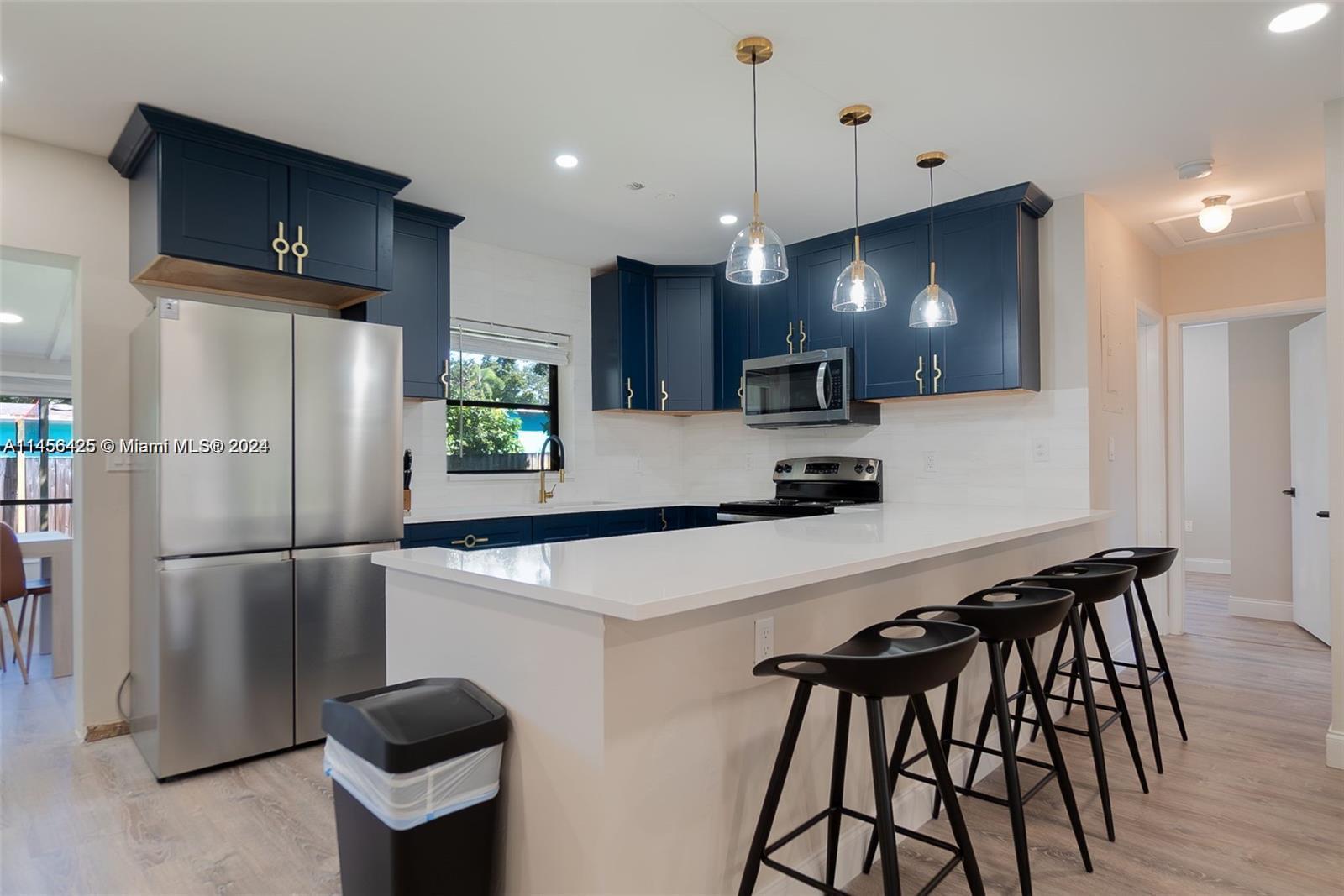 NORTH PALM BEACH VILLAGE - Residential Lease