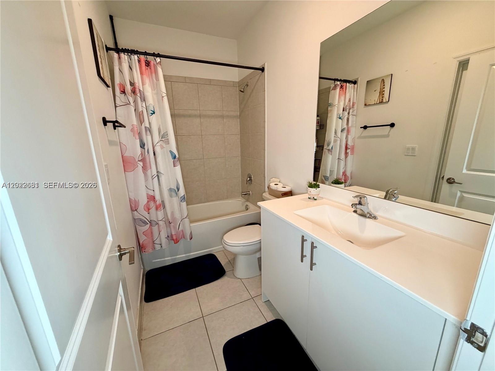 KENDALL ASSEMBLAGE SOUTH - Residential