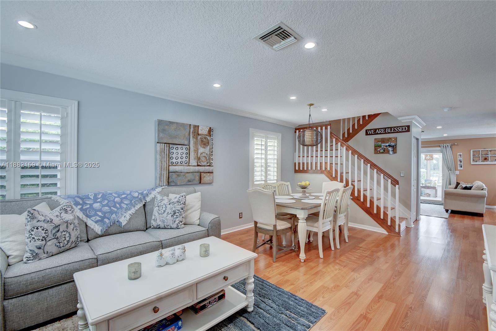 CORAL BAY REPLAT SECTION - Residential Lease
