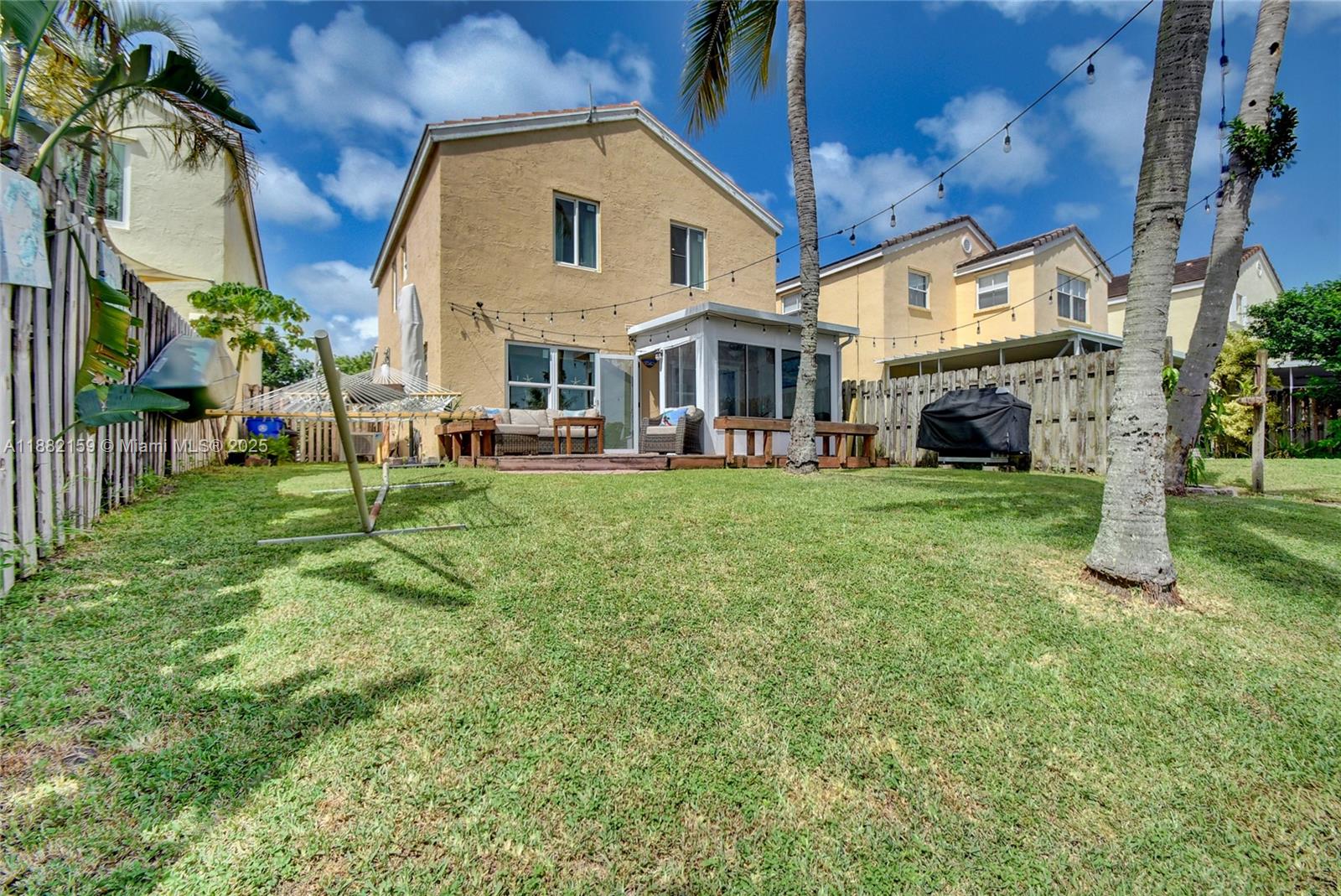 CORAL BAY REPLAT SECTION - Residential Lease