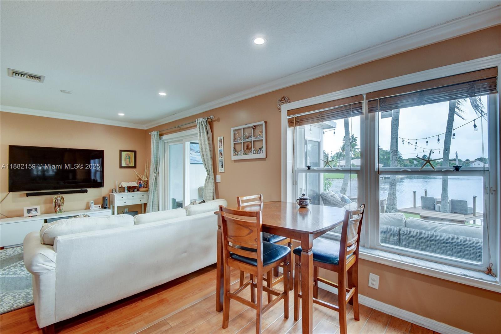 CORAL BAY REPLAT SECTION - Residential Lease