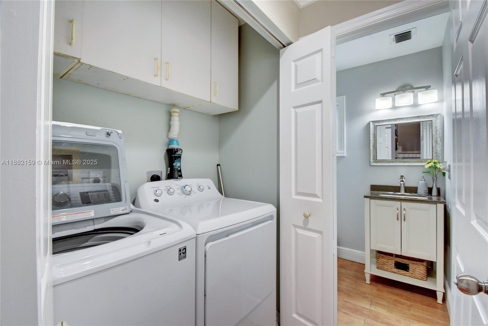 CORAL BAY REPLAT SECTION - Residential Lease
