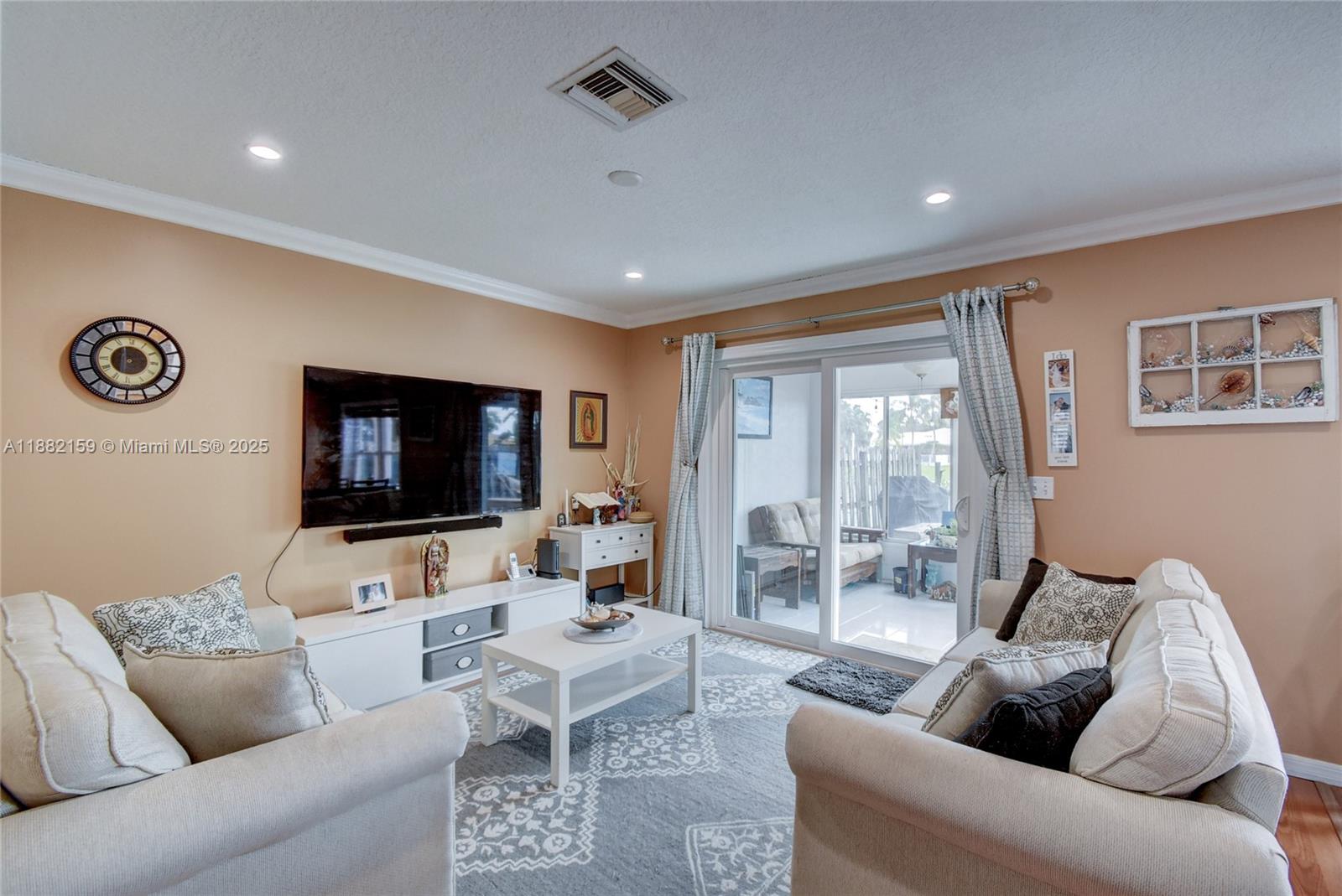 CORAL BAY REPLAT SECTION - Residential Lease