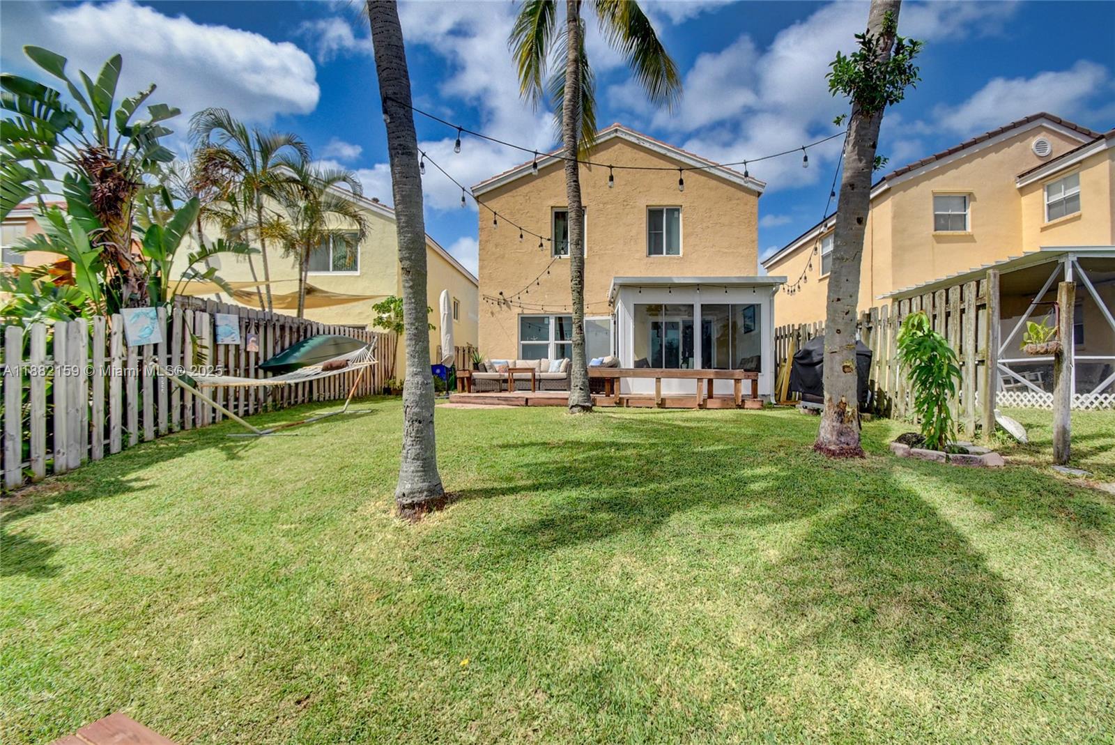 CORAL BAY REPLAT SECTION - Residential Lease