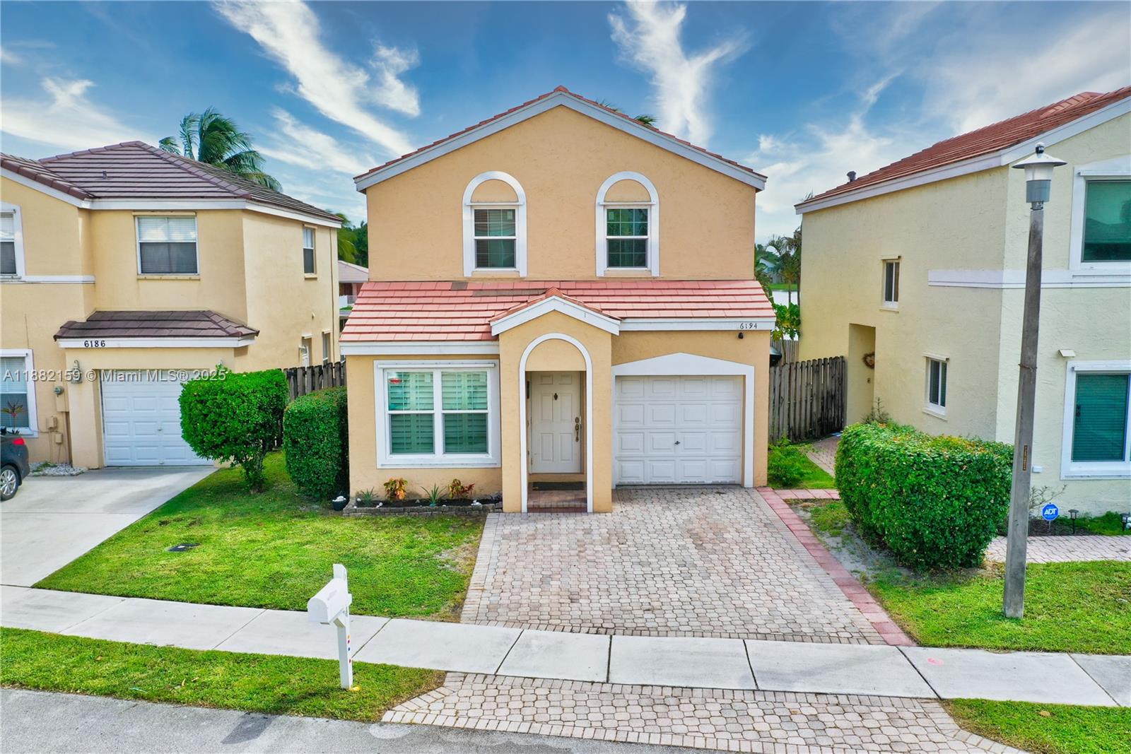 CORAL BAY REPLAT SECTION - Residential Lease