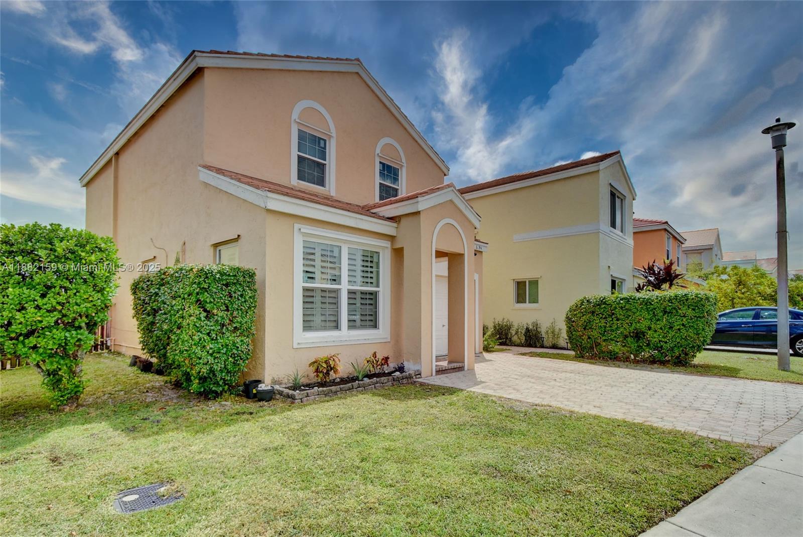 CORAL BAY REPLAT SECTION - Residential Lease