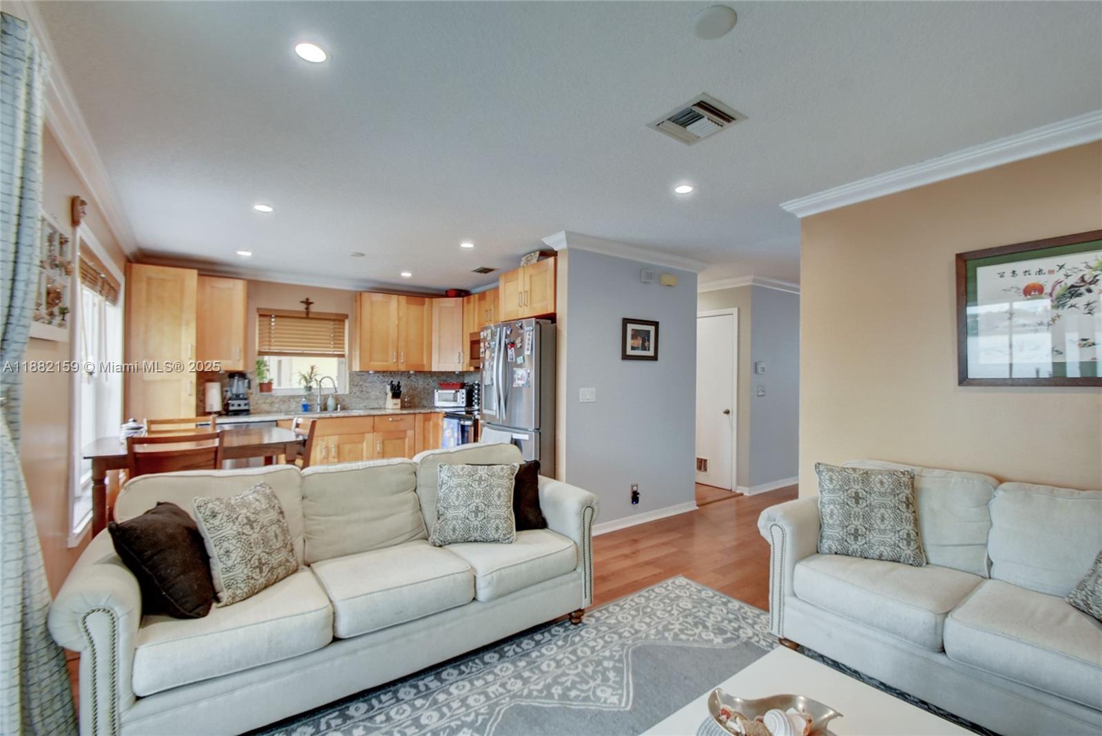 CORAL BAY REPLAT SECTION - Residential Lease
