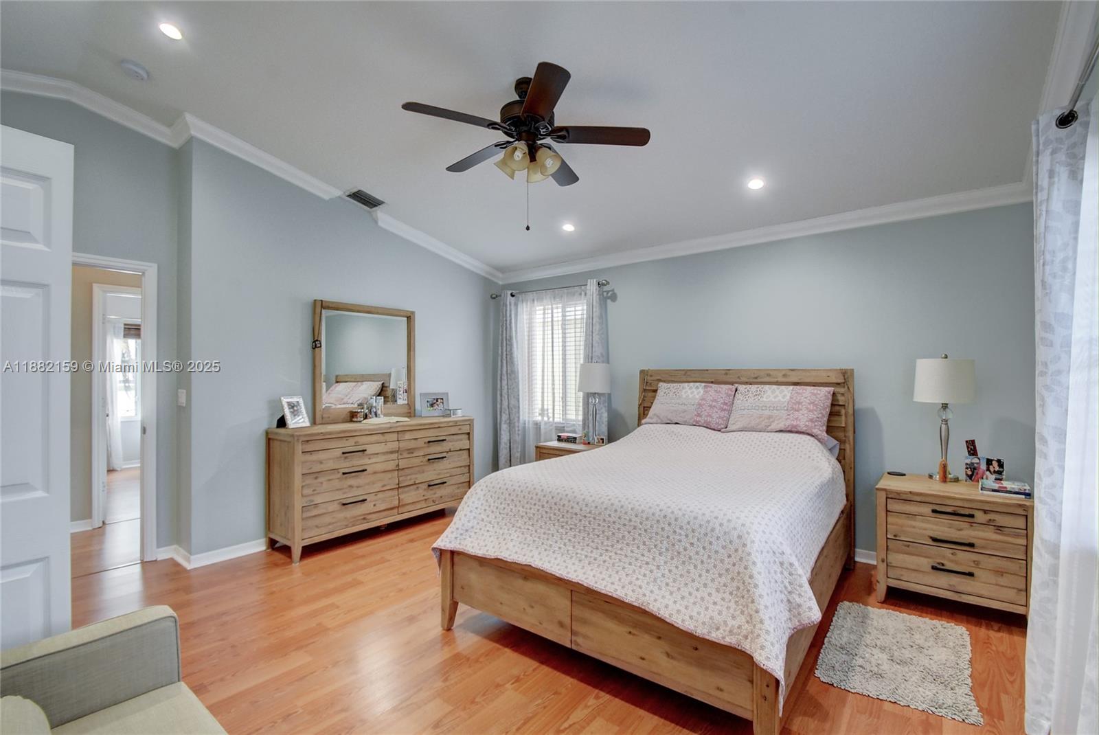 CORAL BAY REPLAT SECTION - Residential Lease