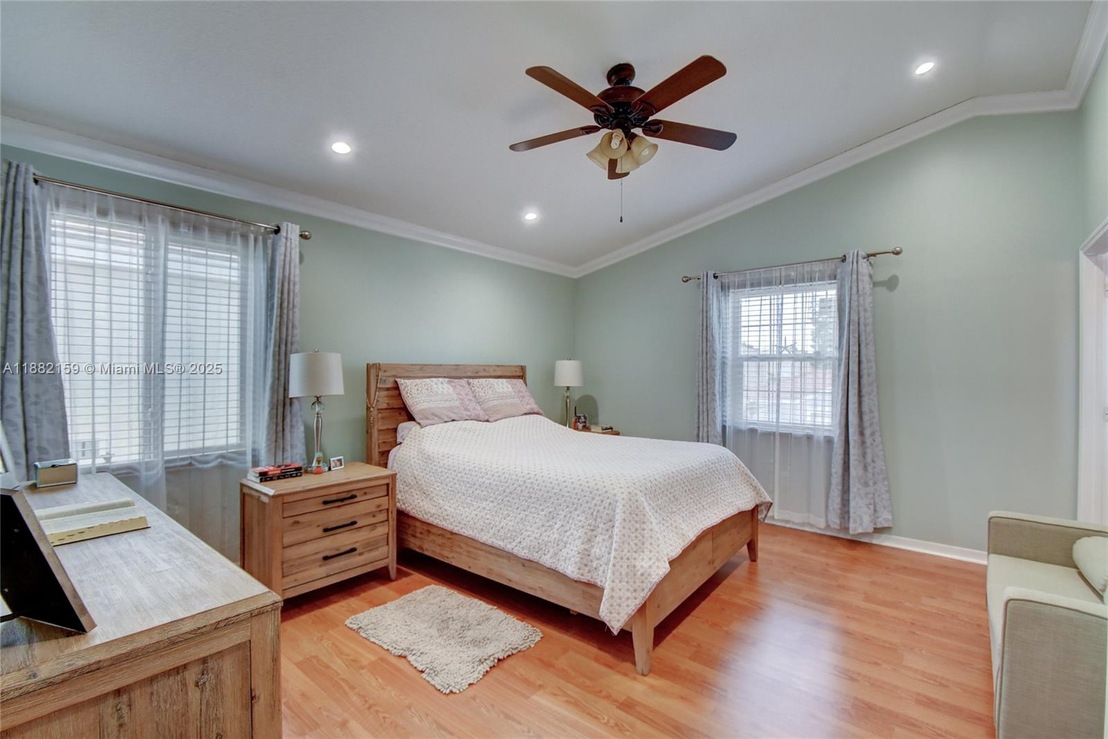 CORAL BAY REPLAT SECTION - Residential Lease