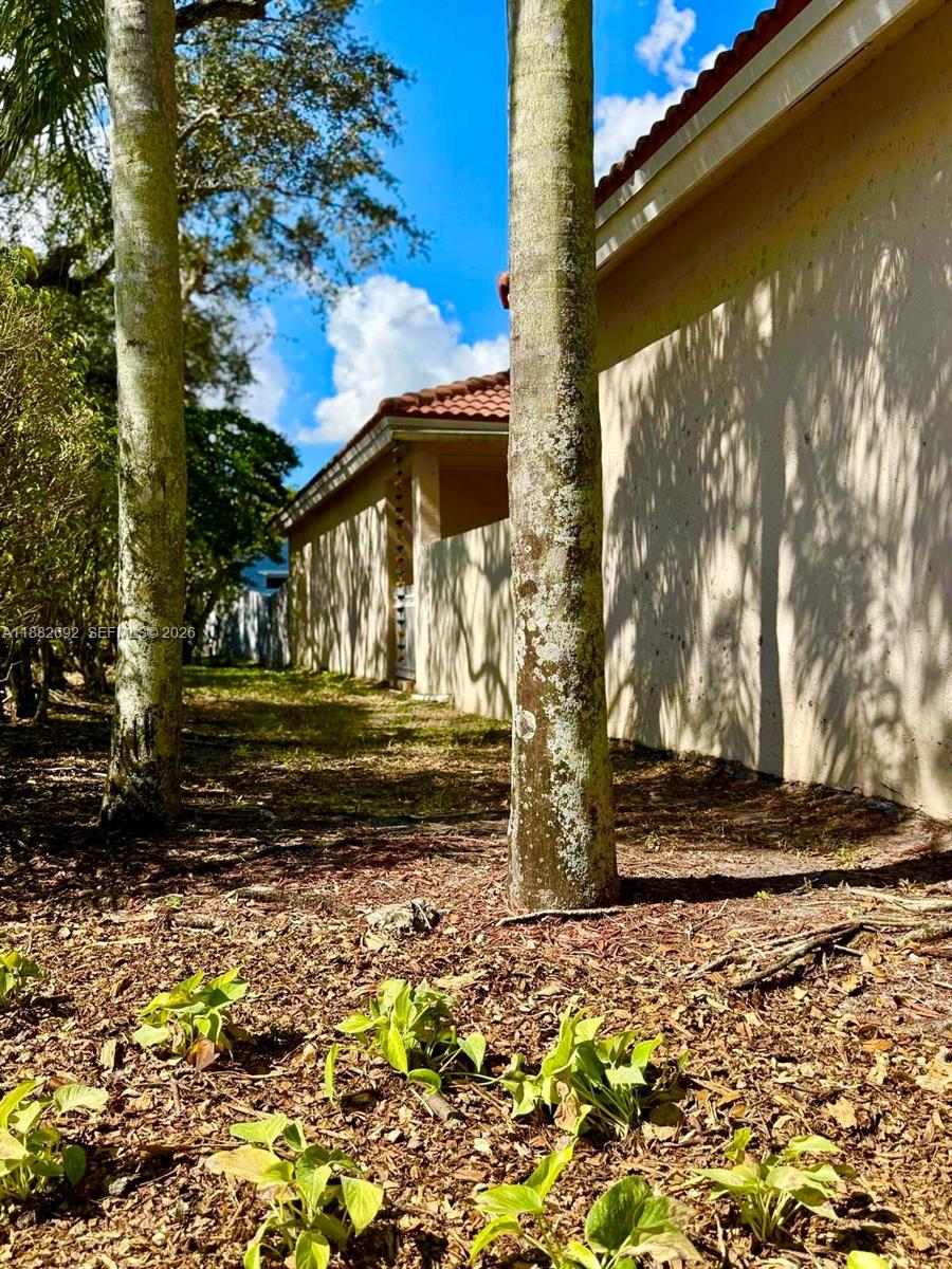 COUNTRY ISLES GARDEN HOMES - Residential